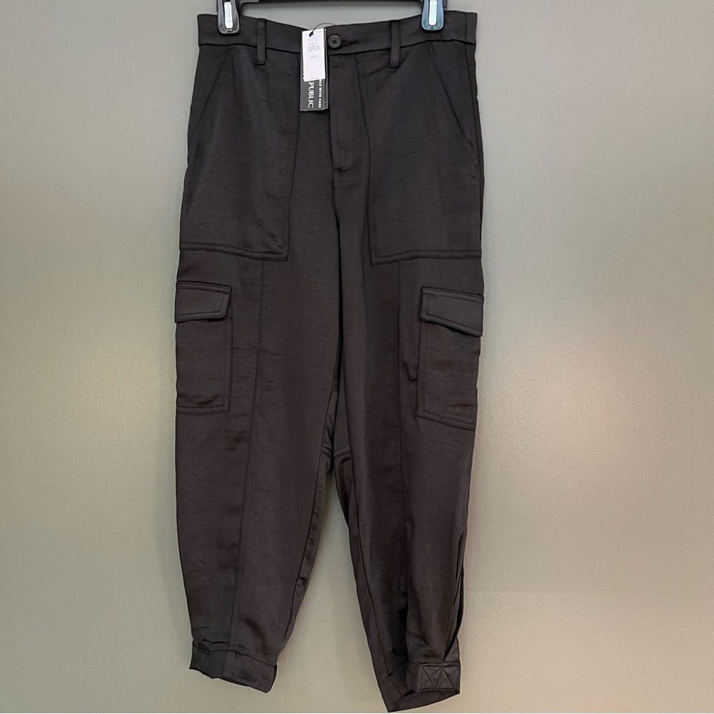 NWT Banana Republic shiny black tapered bottom cargo pants size 4P
